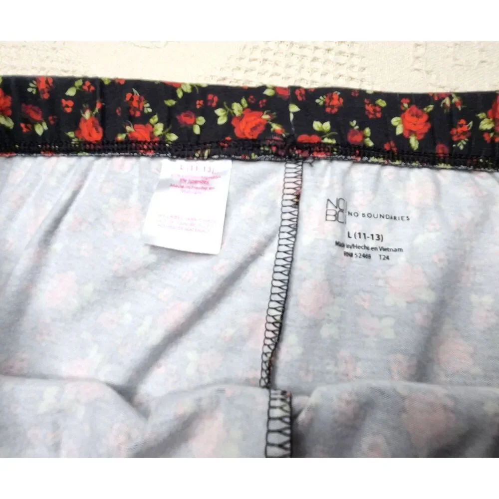 No Boundaries Long Pajama Bottoms Junior 11-13 Black & Roses All Over Sleepwear